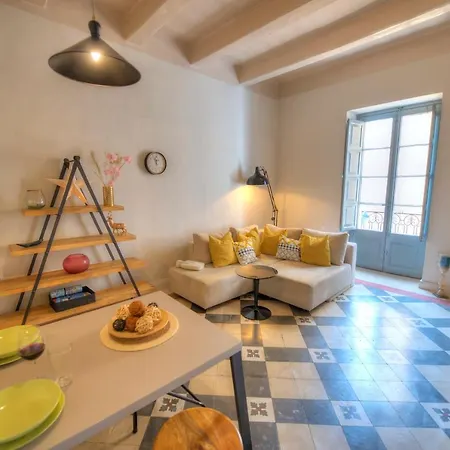 Charming & Traditional Flat In Center Esch1-2 Appartamento La Valletta