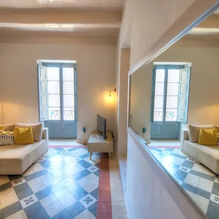 Charming & Traditional Flat In Center Esch1-2 *