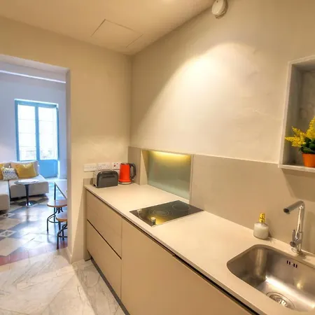 Charming & Traditional Flat In Center Esch1-2 *