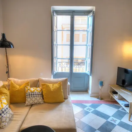 Charming & Traditional Flat In Center Esch1-2 * Valletta