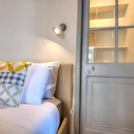 Charming & Traditional Flat In Center Esch1-2